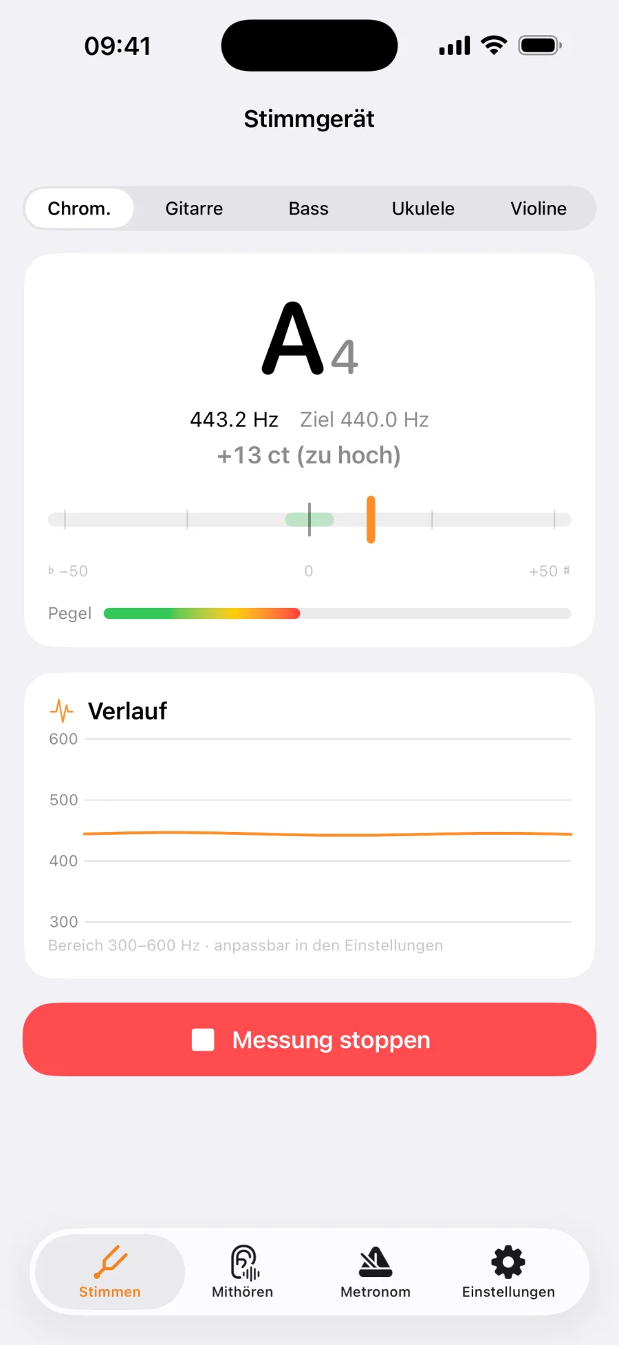 Das Stimmgerät von Microphone zeigt den Ton A4 mit 443,2 Hertz und die Abweichung von +13 Cent
